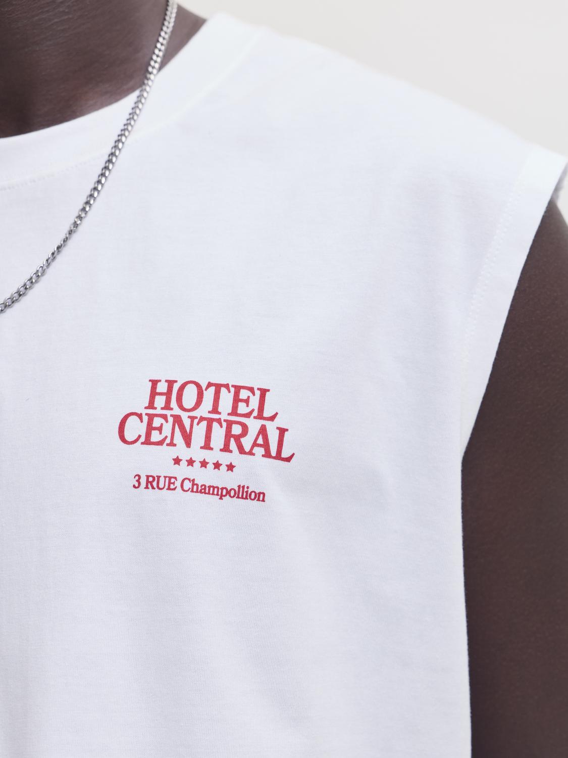 model_shot-detail